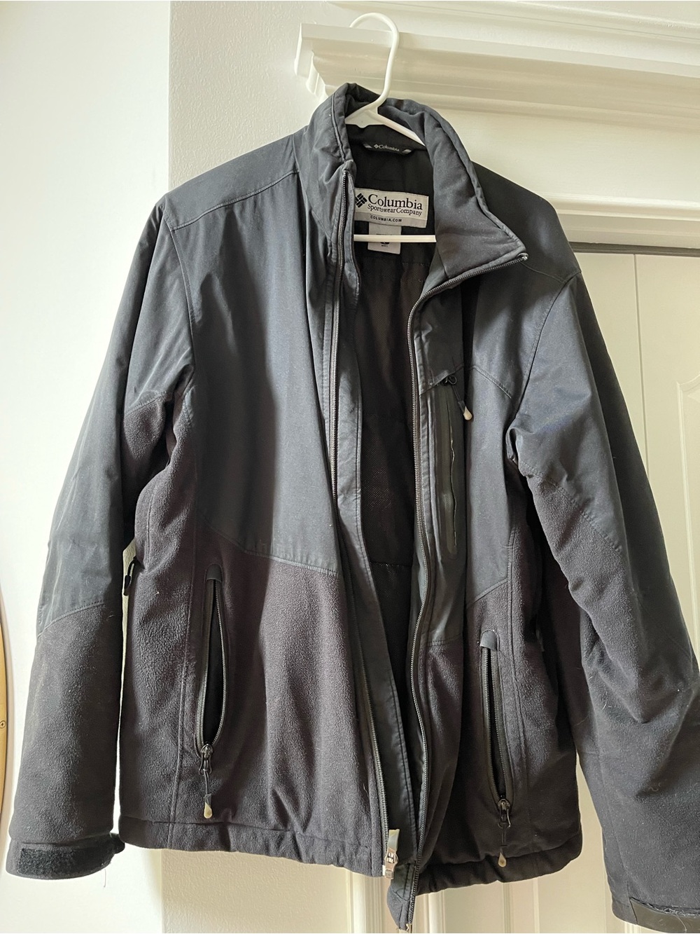 Columbia Men's Black Softshell Performance Winter Jacket